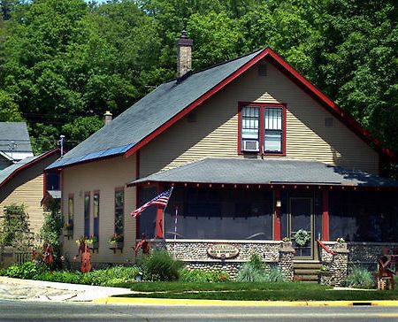 مدينة ترافيرز Korner Kottage Bed And Breakfast المظهر الخارجي الصورة